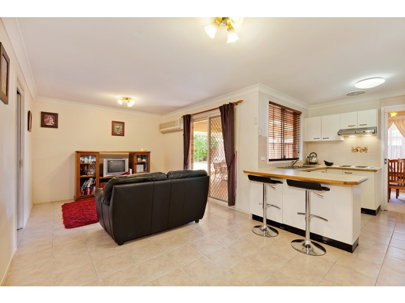 9 Pritchard Place, Glenmore Park NSW 2745