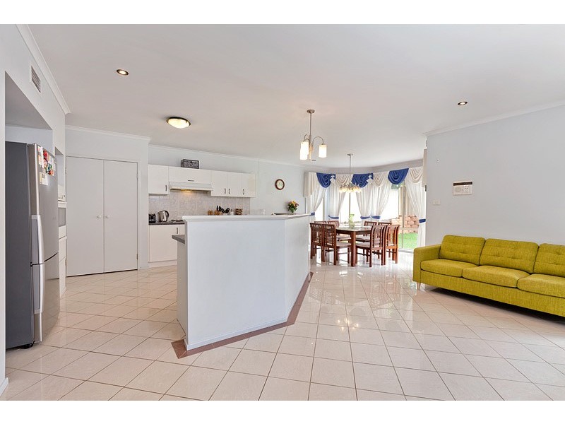 1 Marcus Clarke Cres, Glenmore Park NSW 2745