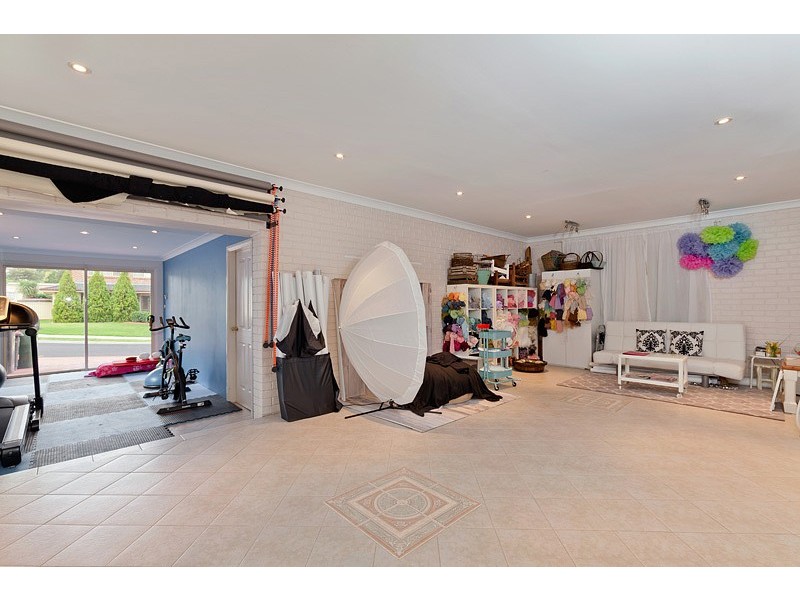 1 Marcus Clarke Cres, Glenmore Park NSW 2745