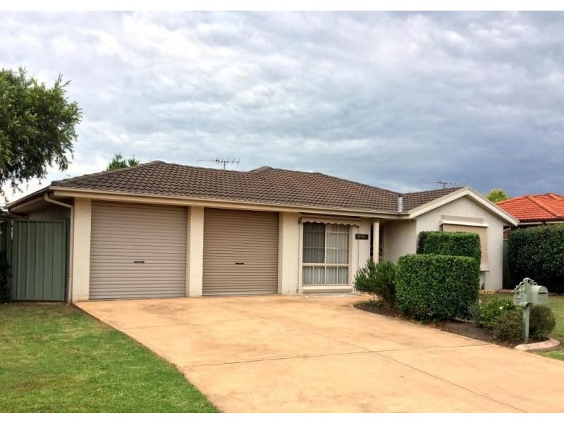 22 Muru Drive, Glenmore Park NSW 2745