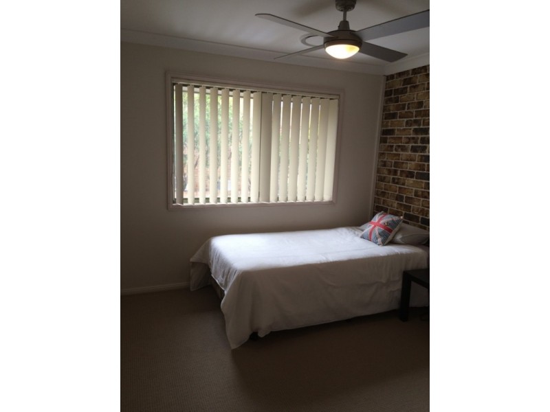 4/113 The Lakes Drive, Glenmore Park NSW 2745