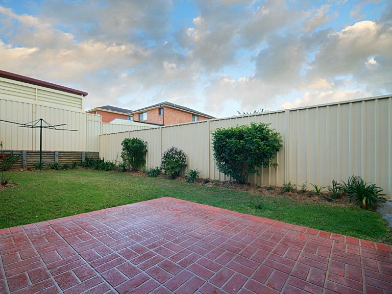 15 Coco Drive, Glenmore Park NSW 2745