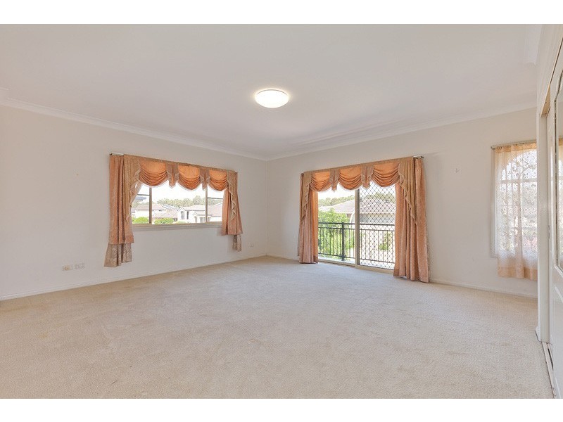 18 Lakewood Terrace, Glenmore Park NSW 2745