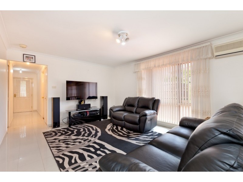 16 Silvereye Close, Glenmore Park NSW 2745