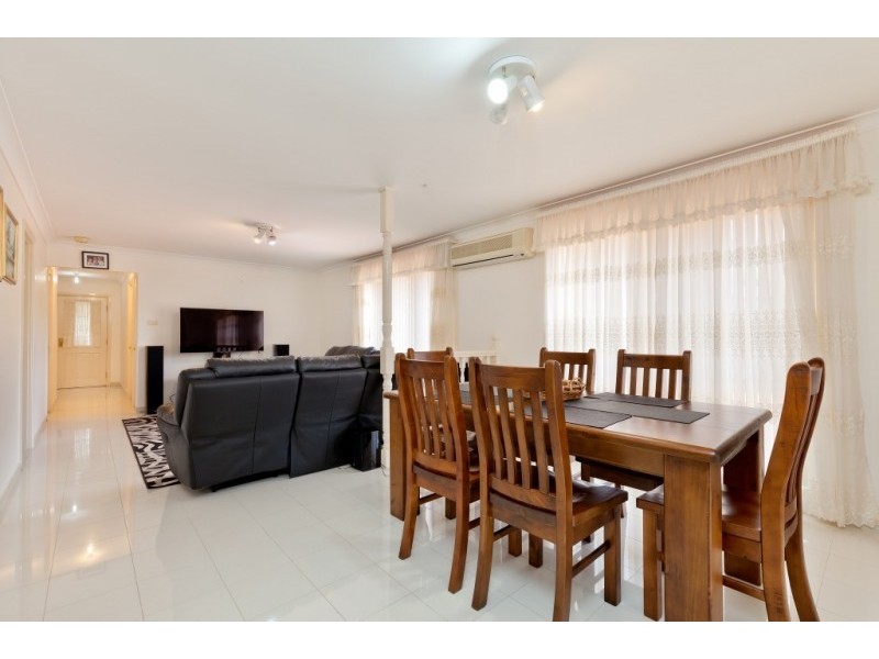 16 Silvereye Close, Glenmore Park NSW 2745