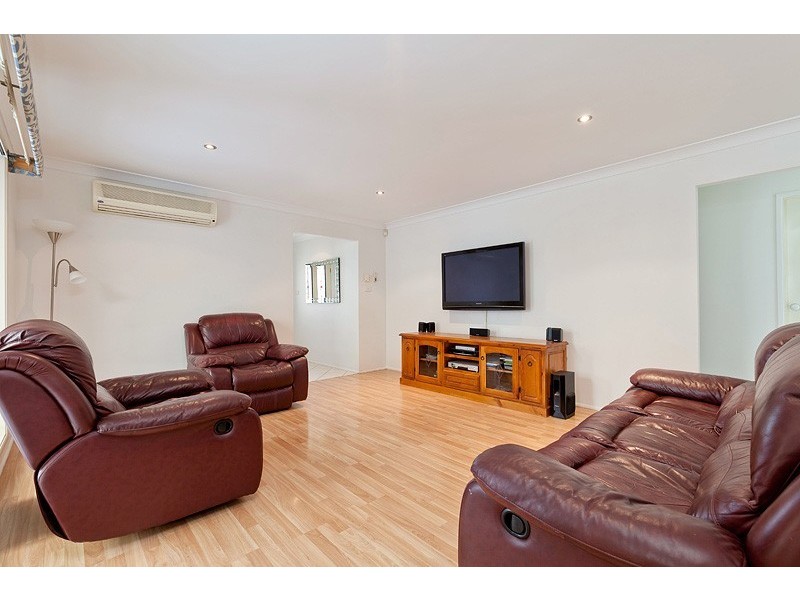 1 Nindi Cres, Glenmore Park NSW 2745