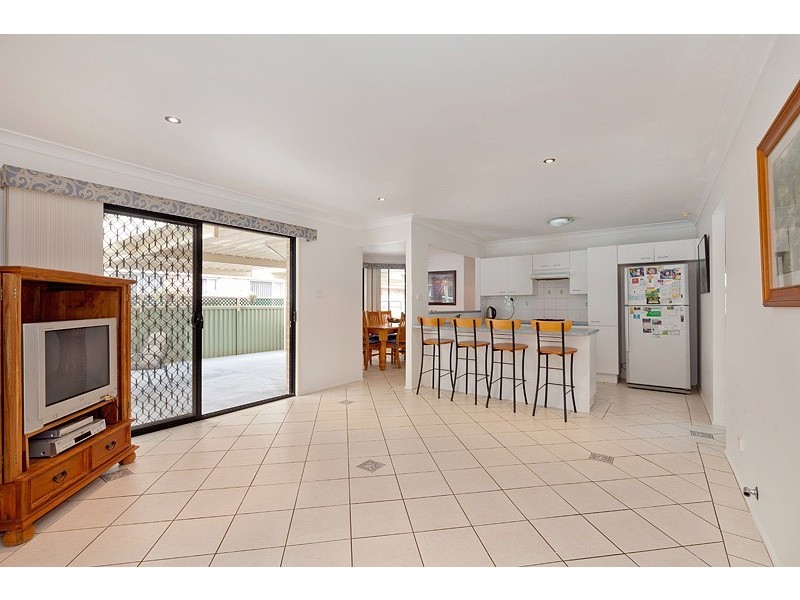 1 Nindi Cres, Glenmore Park NSW 2745