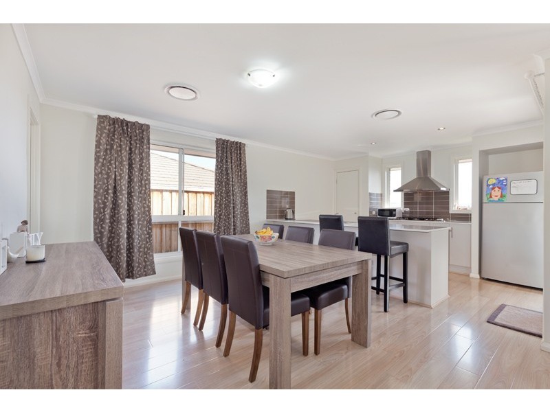 9 Sunrise Terrace, Glenmore Park NSW 2745