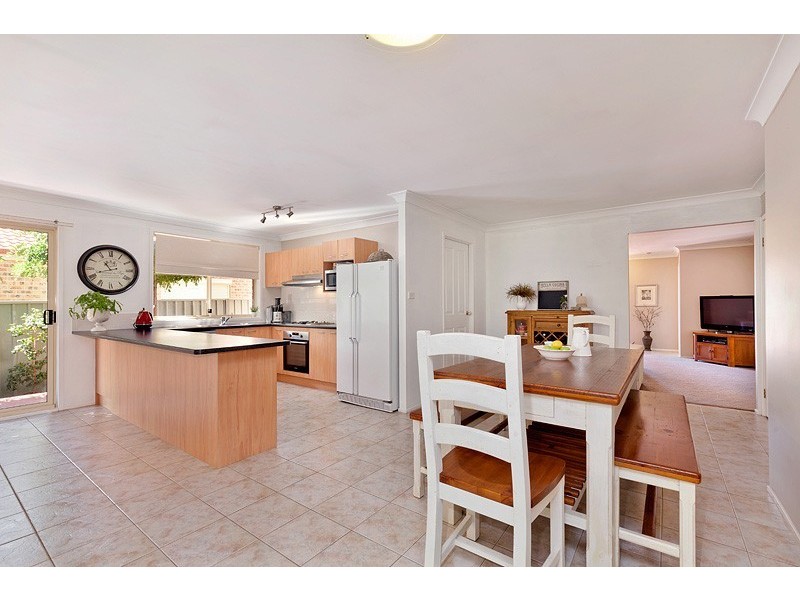 13 Kukundi Drive, Glenmore Park NSW 2745