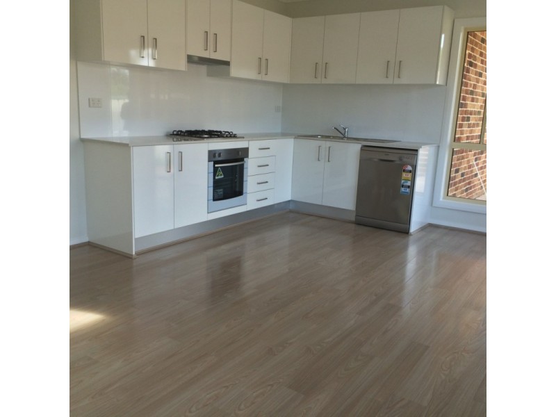 2a Atkinson Close, Glenmore Park NSW 2745