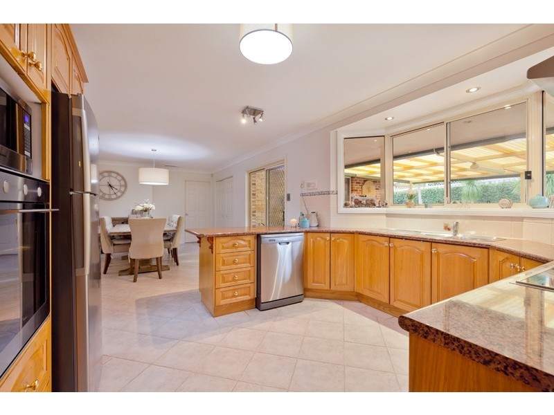 5 Marie Pitt Place, Glenmore Park NSW 2745