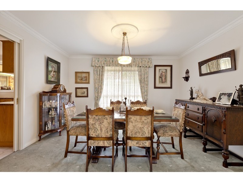 5 Marie Pitt Place, Glenmore Park NSW 2745