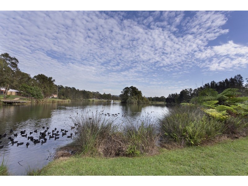 5 Marie Pitt Place, Glenmore Park NSW 2745