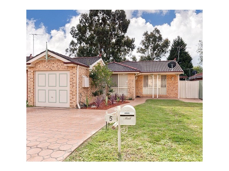 5 Kumbara Close, Glenmore Park NSW 2745