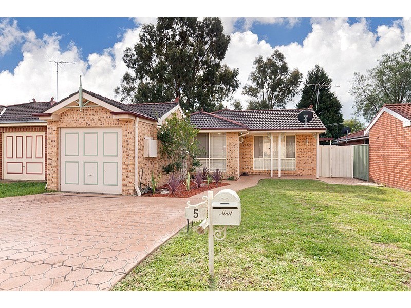 5 Kumbara Close, Glenmore Park NSW 2745