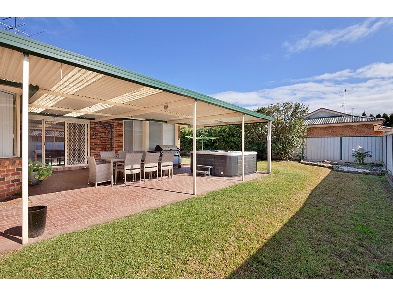 7 Harriett Close, Glenmore Park NSW 2745