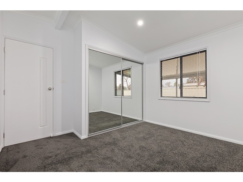 2/1a Newport Street, Cambridge Park NSW 2747