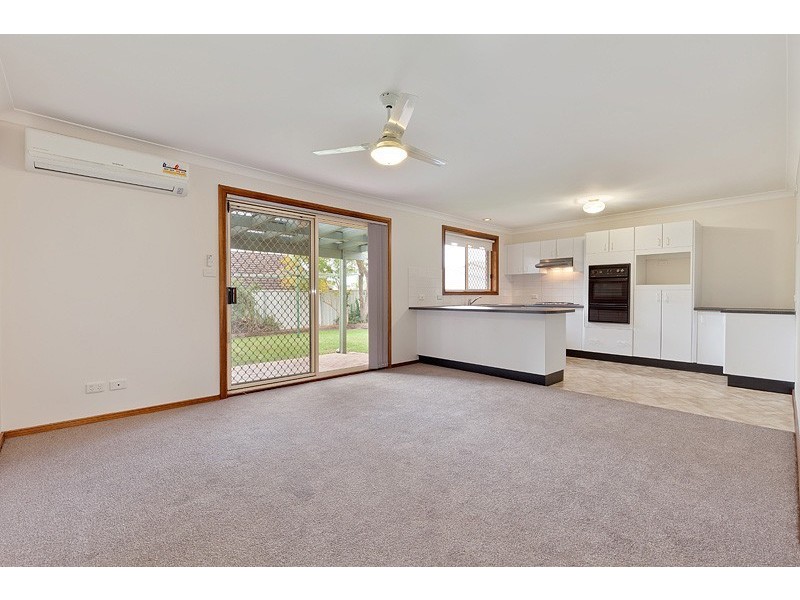 10 Harriett Close, Glenmore Park NSW 2745