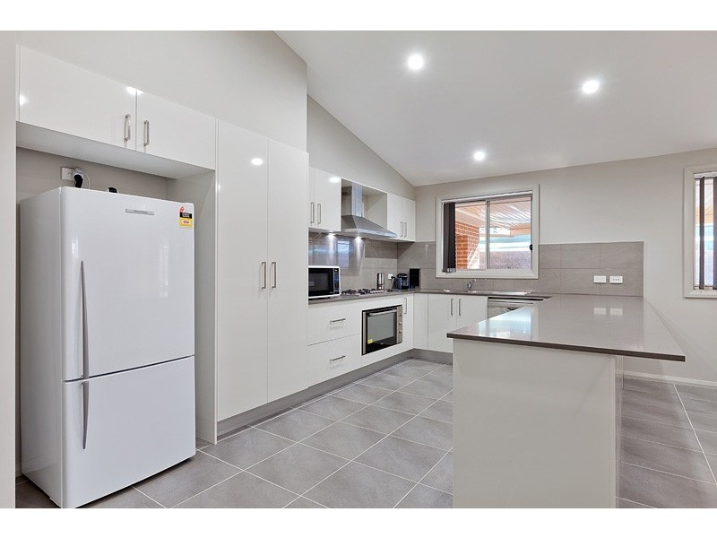 27 James Riley Drive, Glenmore Park NSW 2745