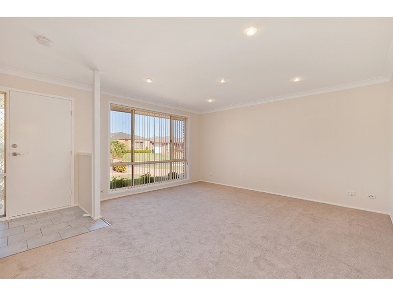 27 Aberdeen Circuit, Glenmore Park NSW 2745