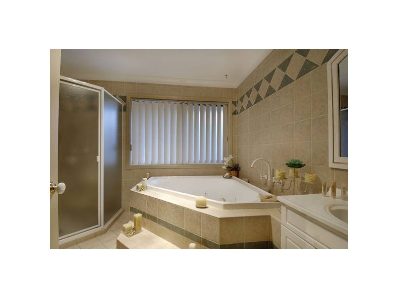 38 Wari Ave, Glenmore Park NSW 2745