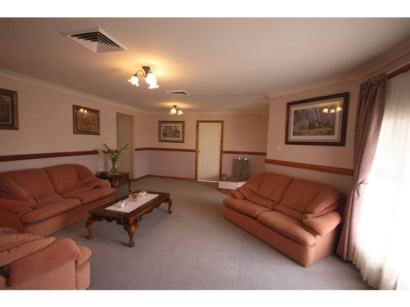 14 Prunus Street, Glenmore Park NSW 2745