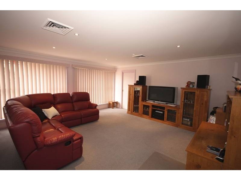 14 Prunus Street, Glenmore Park NSW 2745