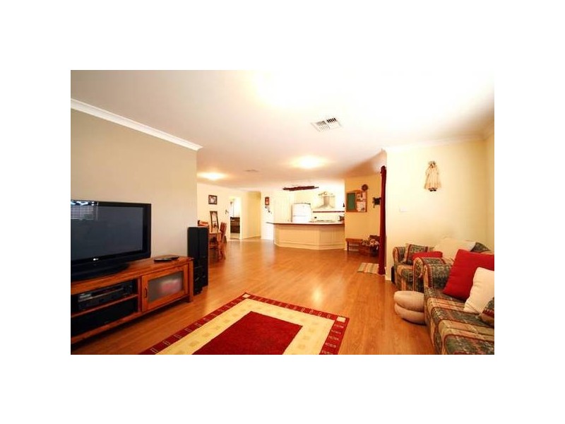 49 Waterford Way, Glenmore Park NSW 2745