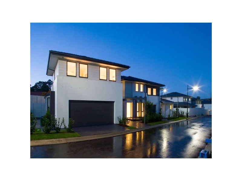 1 Camellia Avenue, Glenmore Park NSW 2745