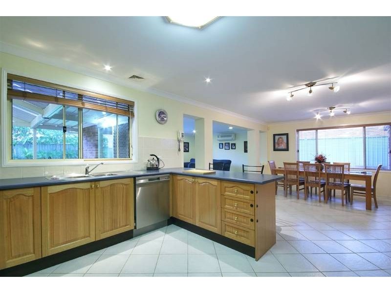 10 Bangalla Parade, Glenmore Park NSW 2745