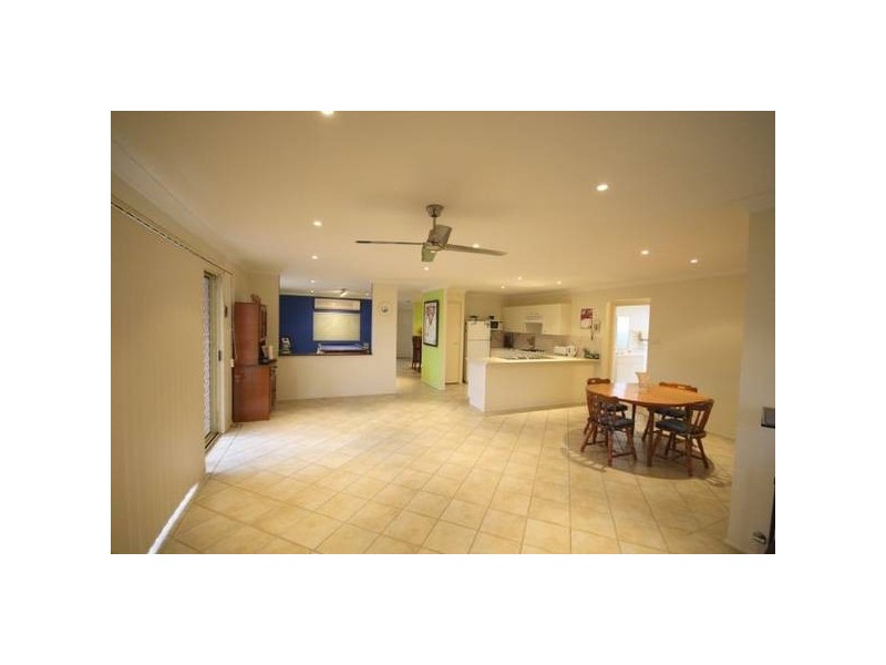 11 Kukundi Drive, Glenmore Park NSW 2745