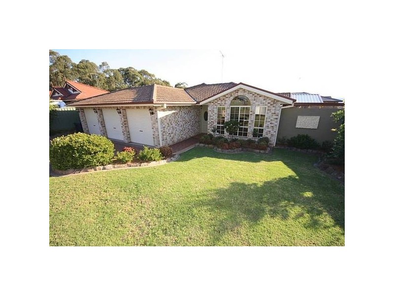 27 Ridgetop Drive, Glenmore Park NSW 2745