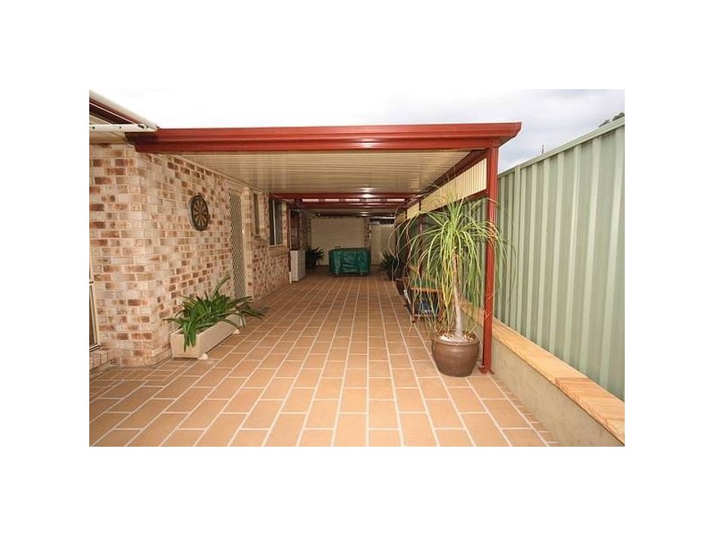 27 Ridgetop Drive, Glenmore Park NSW 2745