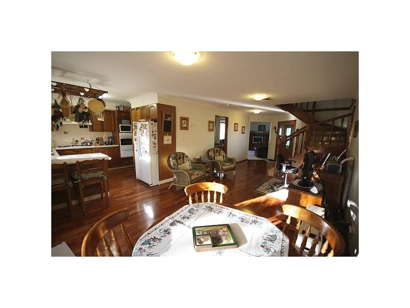 23 Dungara Crescent, Glenmore Park NSW 2745