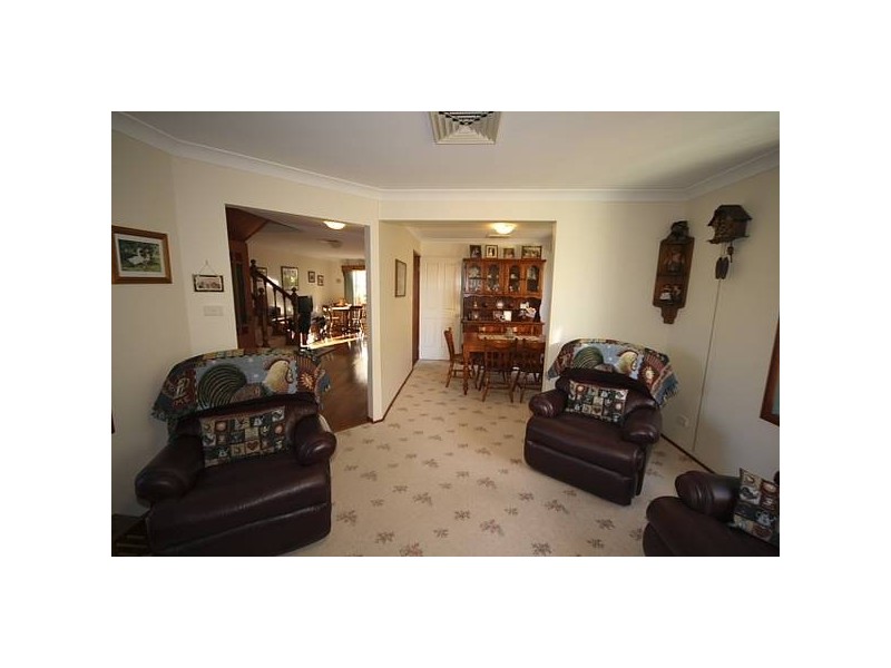 23 Dungara Crescent, Glenmore Park NSW 2745