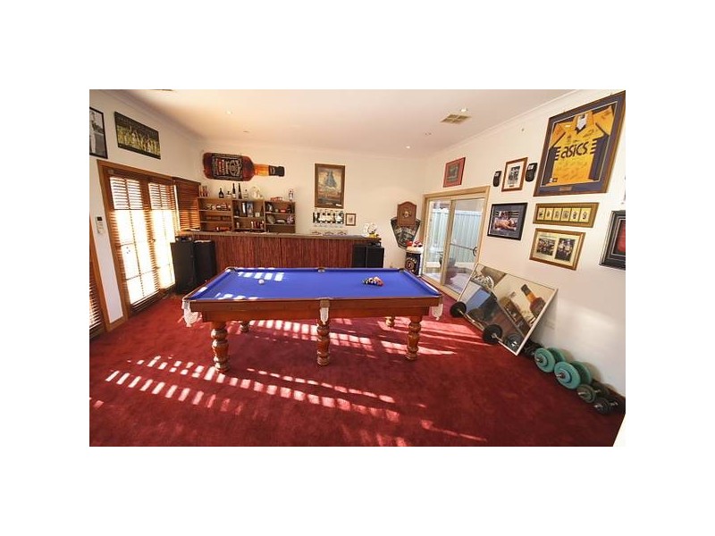 4 Glengarry Drive, Glenmore Park NSW 2745