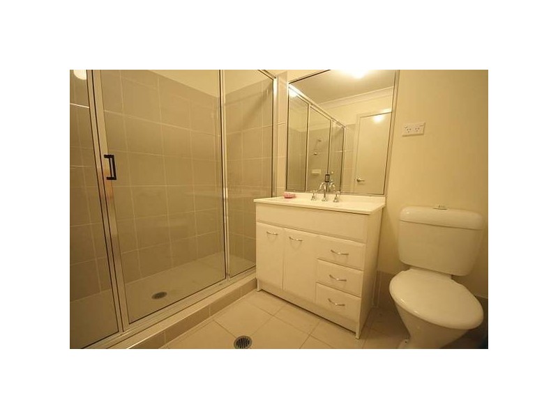 8 Avalon Crescent, Glenmore Park NSW 2745