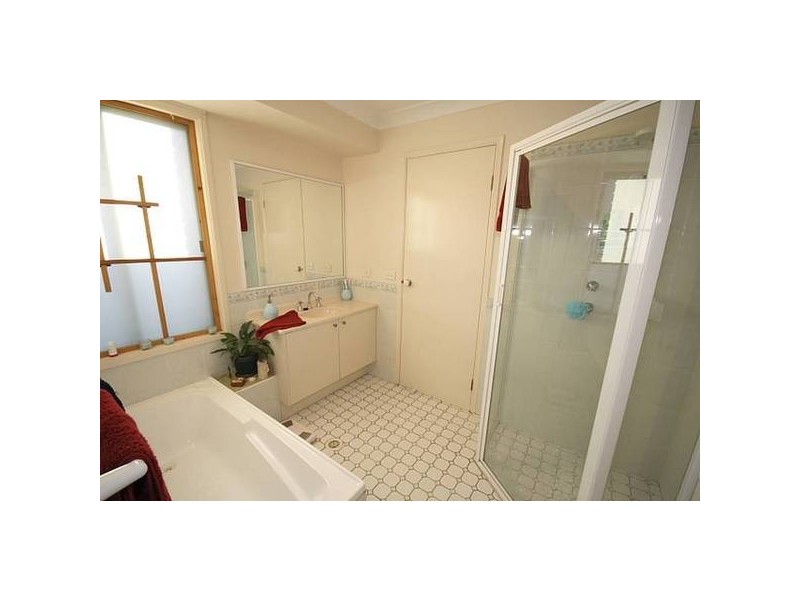 6 Linara Crt,, Glenmore Park NSW 2745