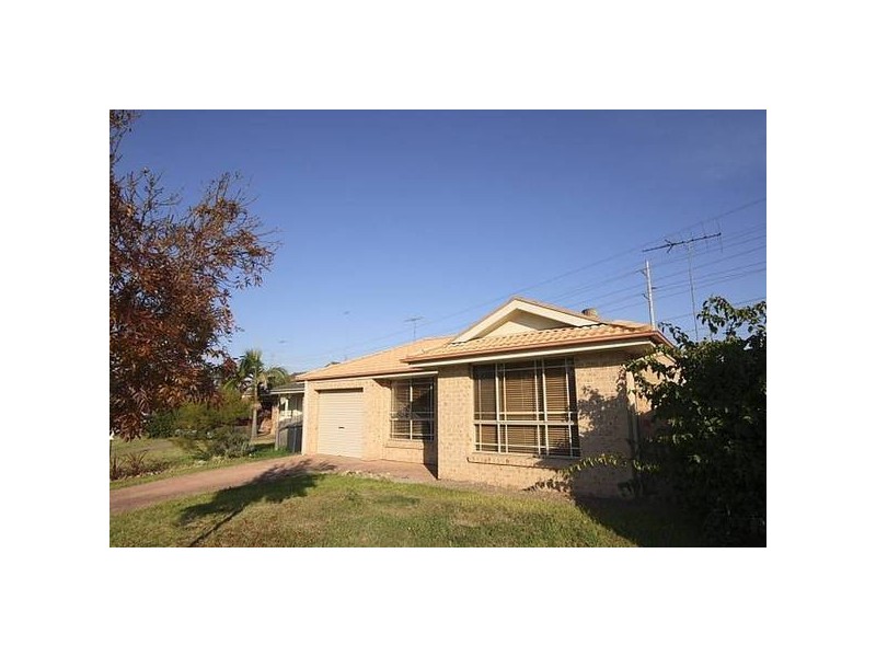 6 Linara Crt,, Glenmore Park NSW 2745