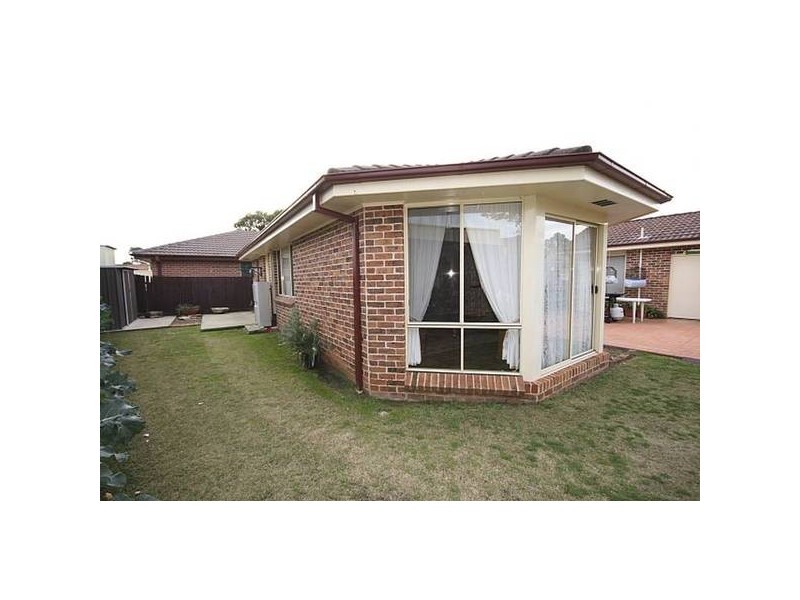 18 Lehmann Avenue, Glenmore Park NSW 2745