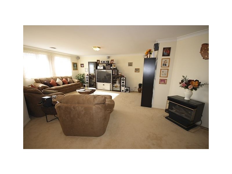 68 Glengarry Drive, Glenmore Park NSW 2745