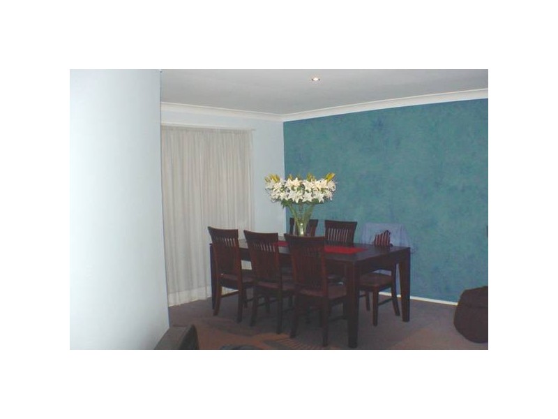 5 Laguna Drive, Glenmore Park NSW 2745