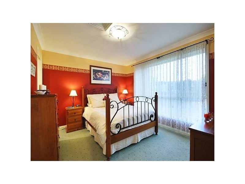 39 Woodlands Drive, Glenmore Park NSW 2745