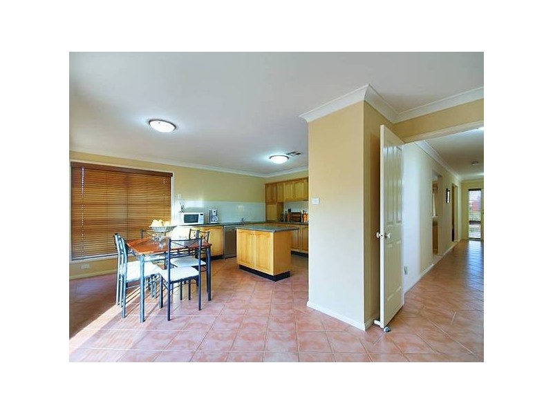9 Roseville Terrace, Glenmore Park NSW 2745