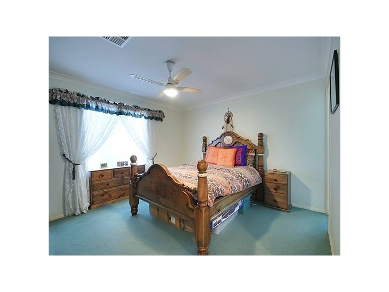 5 Womra Cres, Glenmore Park NSW 2745