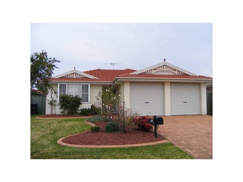 14 Muru Drive, Glenmore Park NSW 2745