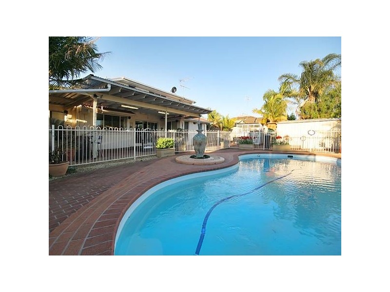 4 Jimbi Place, Glenmore Park NSW 2745