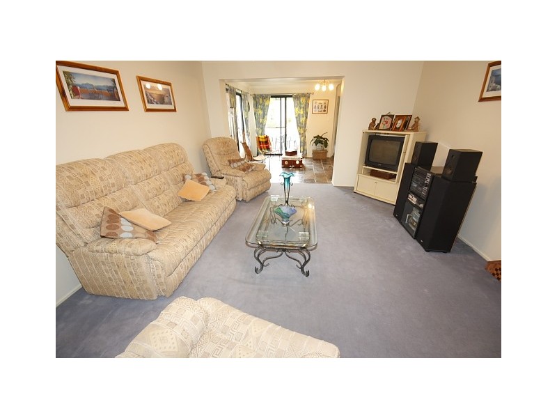 18 Shearwater Drive, Glenmore Park NSW 2745