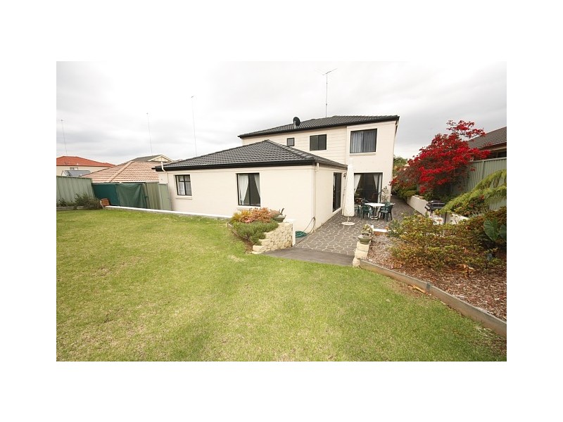 18 Shearwater Drive, Glenmore Park NSW 2745