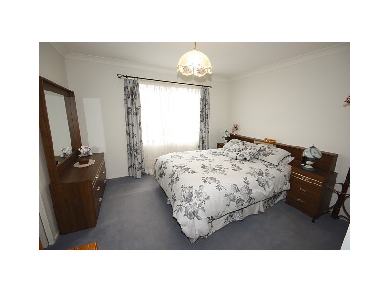 18 Shearwater Drive, Glenmore Park NSW 2745